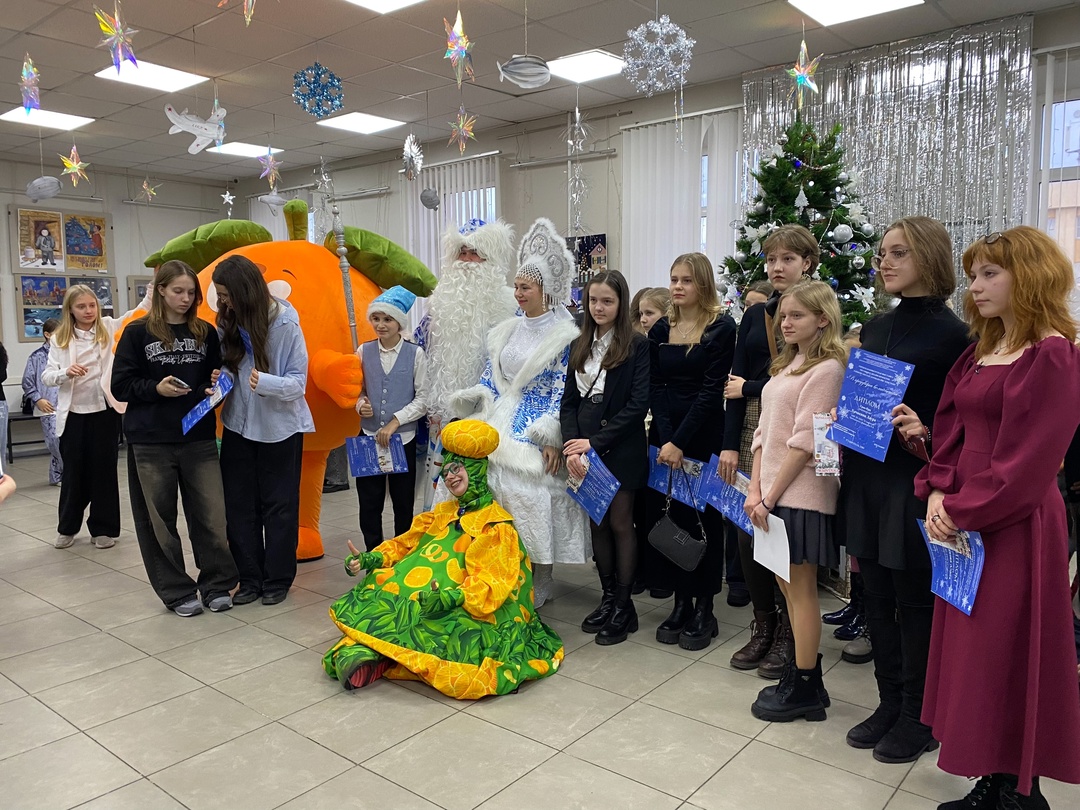 Конкурсная выставка рисунков «В преддверие волшебства»
